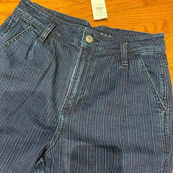 American Eagle Pleated High Rise Striped Mom Jeans/Trousers 2 - Picture 2 of 13